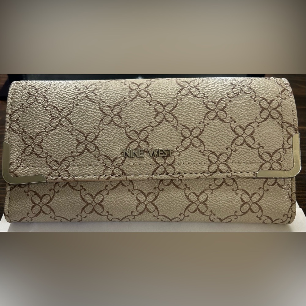 Nine West Wallet